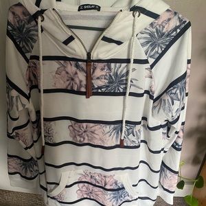 Womens sweatshirt w/ hood